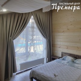 Текстильное оформление спальни на мансарде
