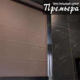 Рулонная штора в санузле